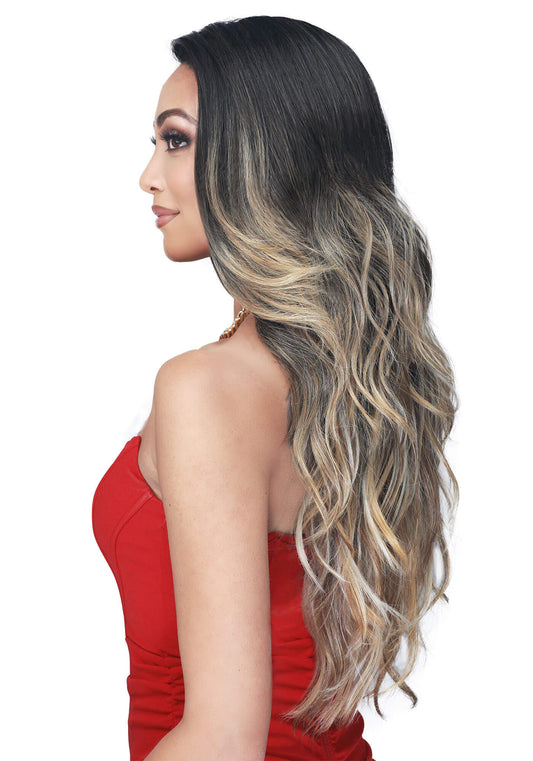 Kelly - Laude & Co. Synthetic Wig